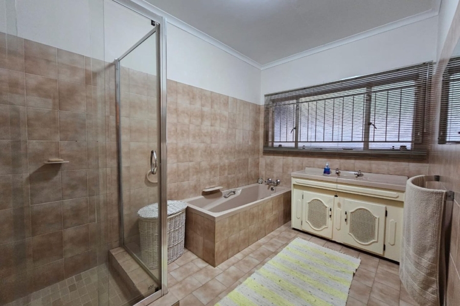 3 Bedroom Property for Sale in Barberton Mpumalanga