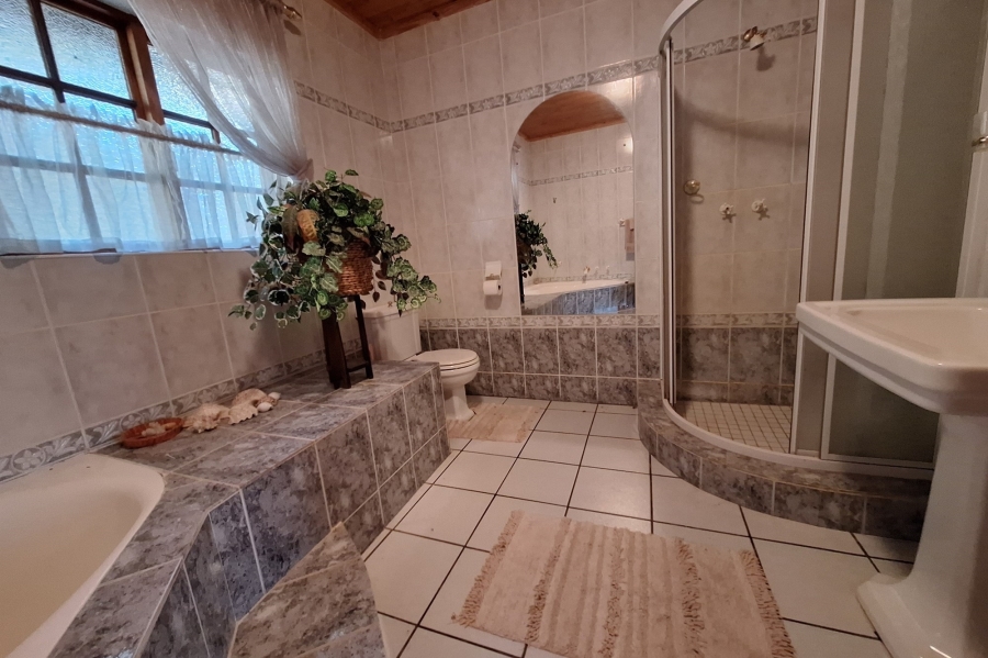 4 Bedroom Property for Sale in Kranspoort Mpumalanga