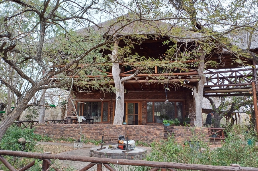 3 Bedroom Property for Sale in Marloth Park Mpumalanga
