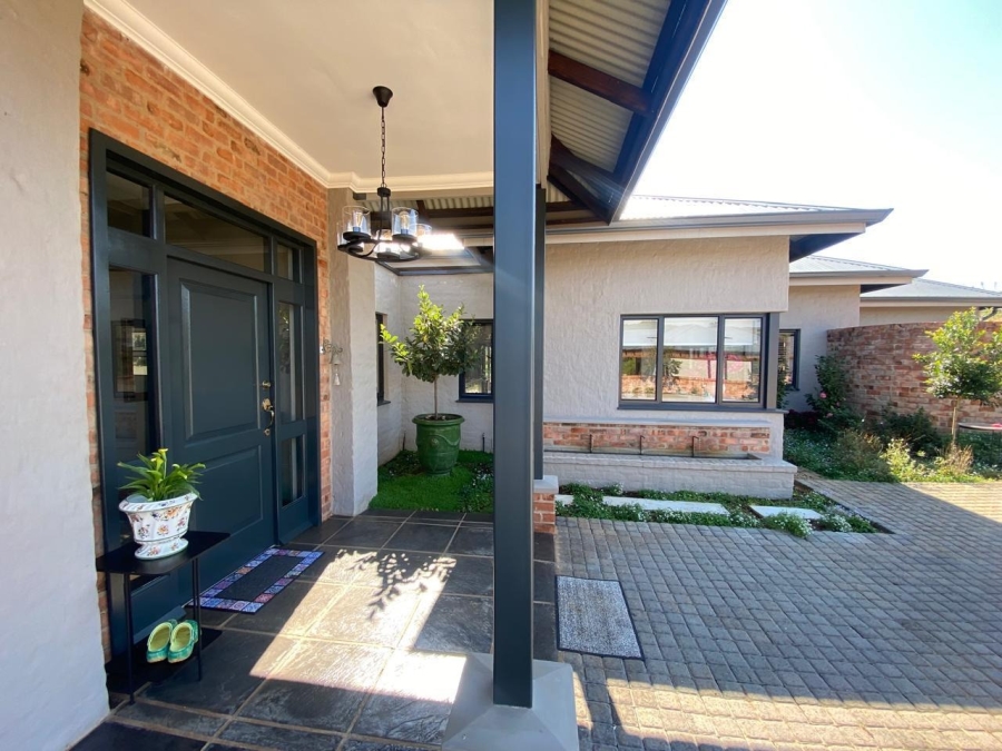 4 Bedroom Property for Sale in White River Estates Mpumalanga