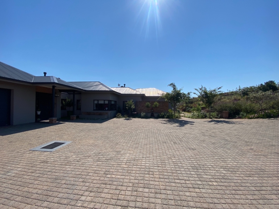 4 Bedroom Property for Sale in White River Estates Mpumalanga