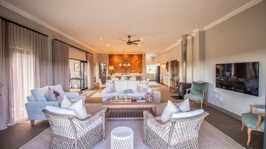 4 Bedroom Property for Sale in White River Estates Mpumalanga