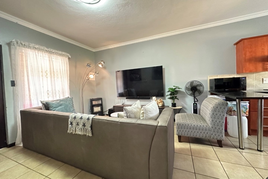 To Let 3 Bedroom Property for Rent in West Acres Mpumalanga