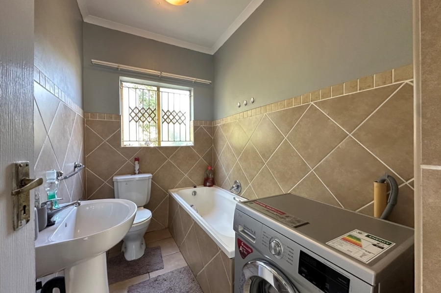 To Let 3 Bedroom Property for Rent in West Acres Mpumalanga