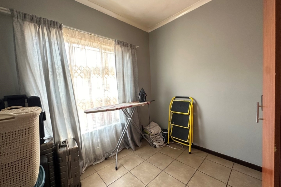 To Let 3 Bedroom Property for Rent in West Acres Mpumalanga