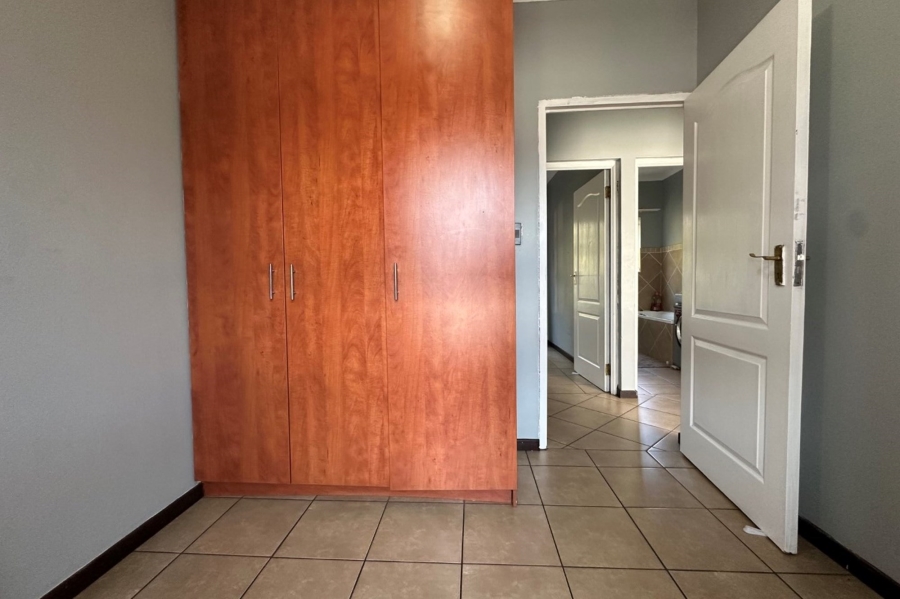 To Let 3 Bedroom Property for Rent in West Acres Mpumalanga