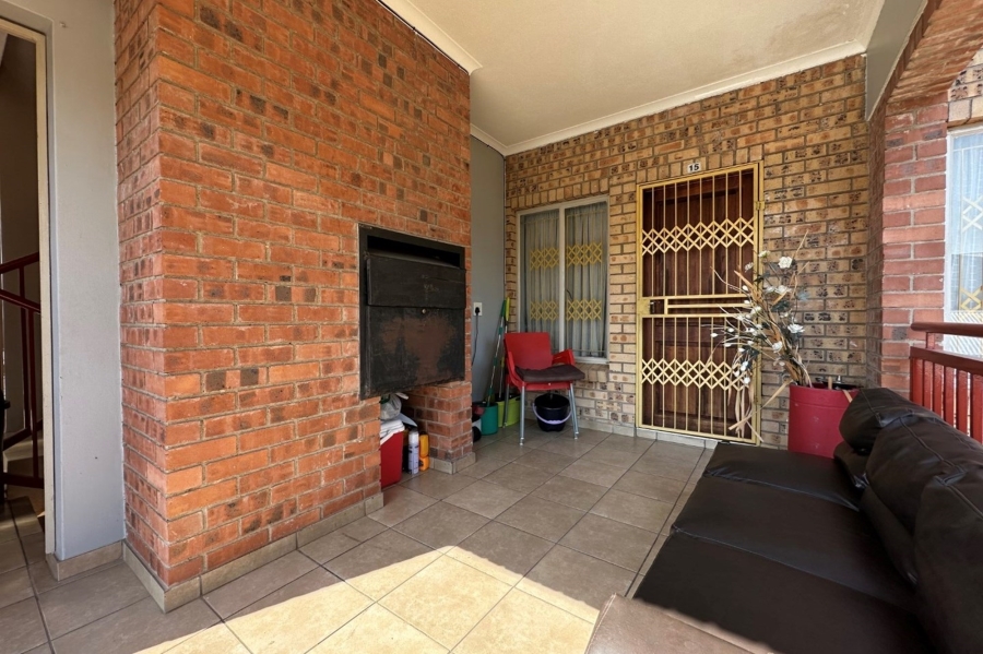 To Let 3 Bedroom Property for Rent in West Acres Mpumalanga