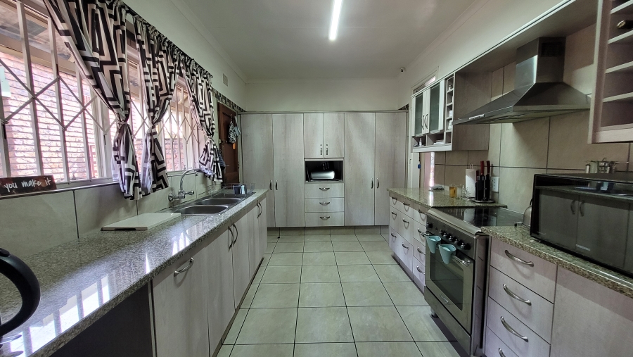 3 Bedroom Property for Sale in West Acres Ext 1 Mpumalanga