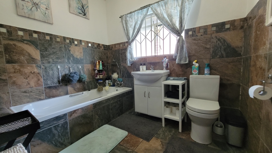 3 Bedroom Property for Sale in West Acres Ext 1 Mpumalanga