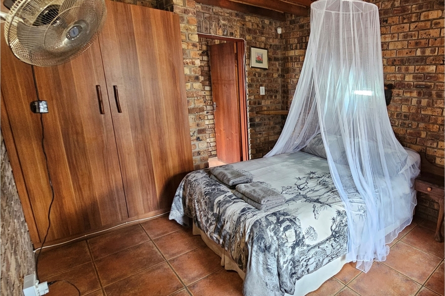 4 Bedroom Property for Sale in Marloth Park Mpumalanga