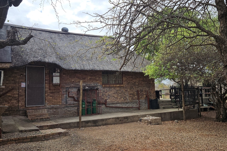 4 Bedroom Property for Sale in Marloth Park Mpumalanga