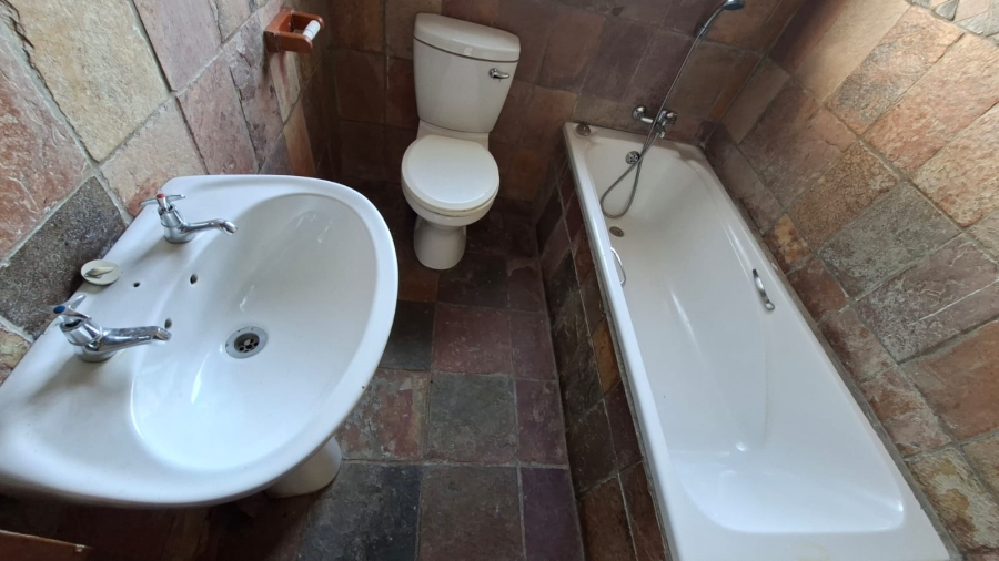 To Let 2 Bedroom Property for Rent in West Acres Mpumalanga