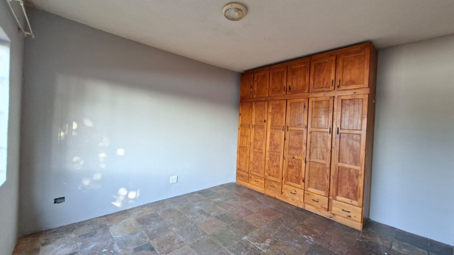 To Let 2 Bedroom Property for Rent in West Acres Mpumalanga