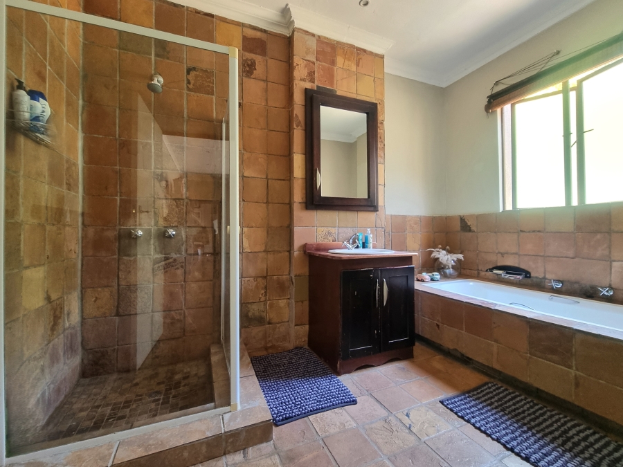 3 Bedroom Property for Sale in Nelspruit Ext 6 Mpumalanga