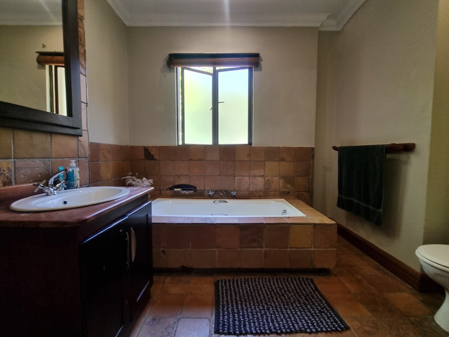3 Bedroom Property for Sale in Nelspruit Ext 6 Mpumalanga