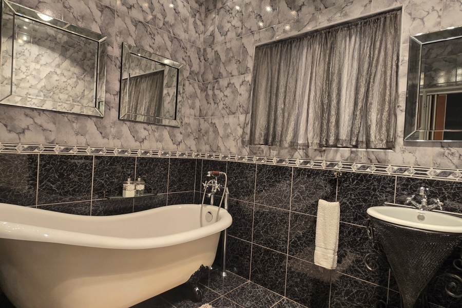 4 Bedroom Property for Sale in Gholfsig Mpumalanga