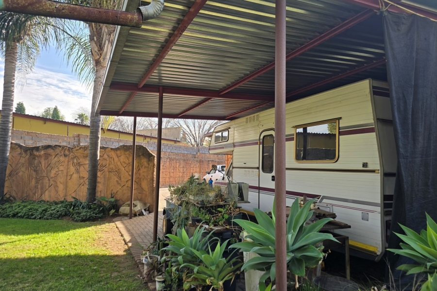 4 Bedroom Property for Sale in Gholfsig Mpumalanga