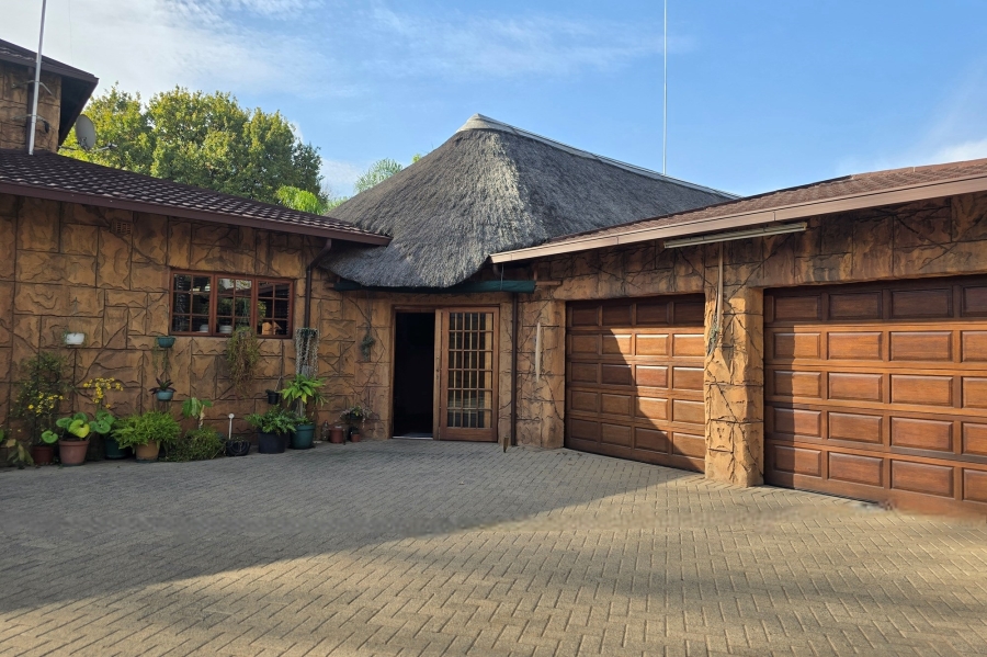 4 Bedroom Property for Sale in Gholfsig Mpumalanga