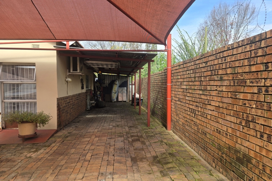 4 Bedroom Property for Sale in Gholfsig Mpumalanga
