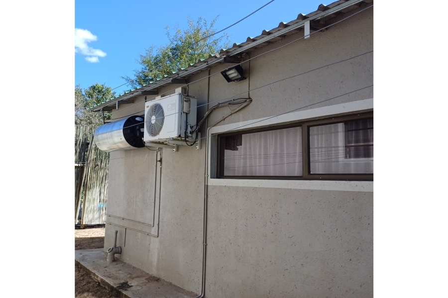 2 Bedroom Property for Sale in Marloth Park Mpumalanga