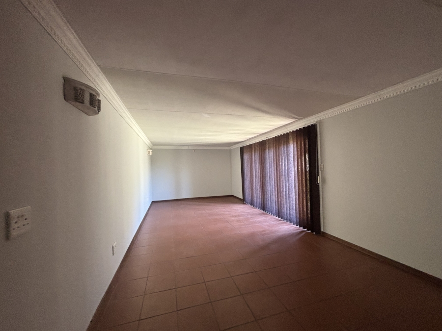 5 Bedroom Property for Sale in Ben Fleur Mpumalanga
