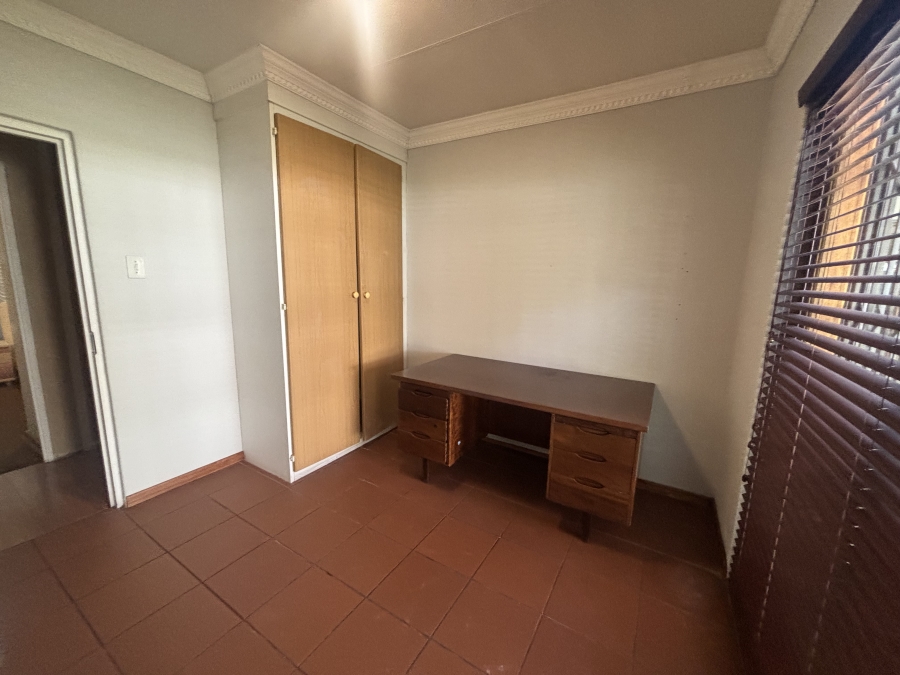 5 Bedroom Property for Sale in Ben Fleur Mpumalanga