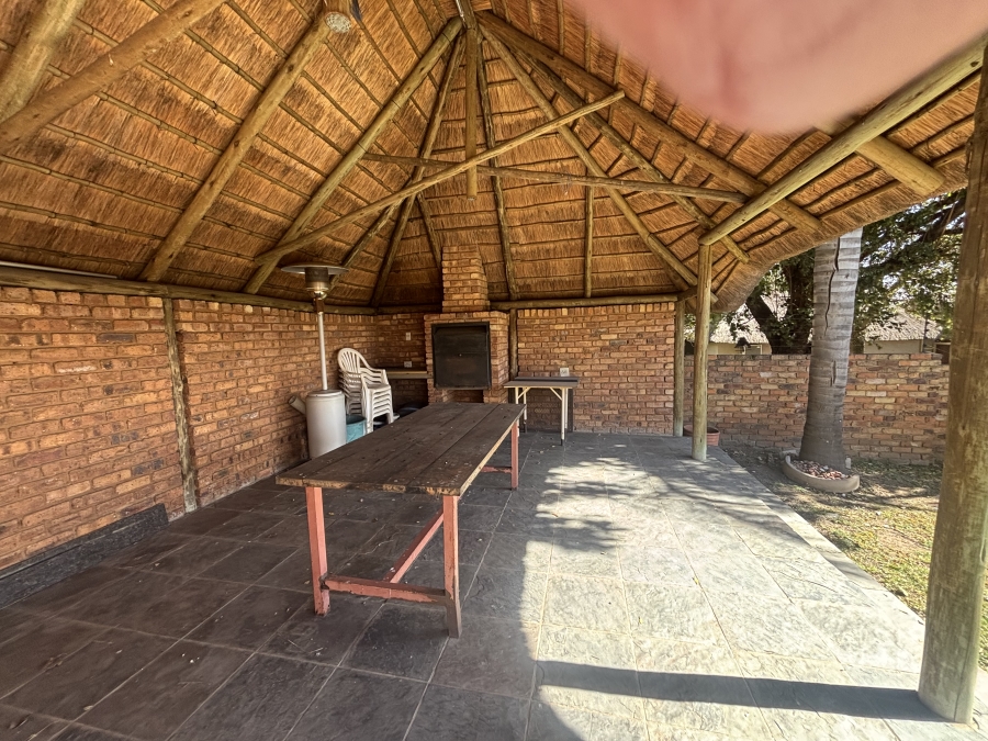 5 Bedroom Property for Sale in Ben Fleur Mpumalanga