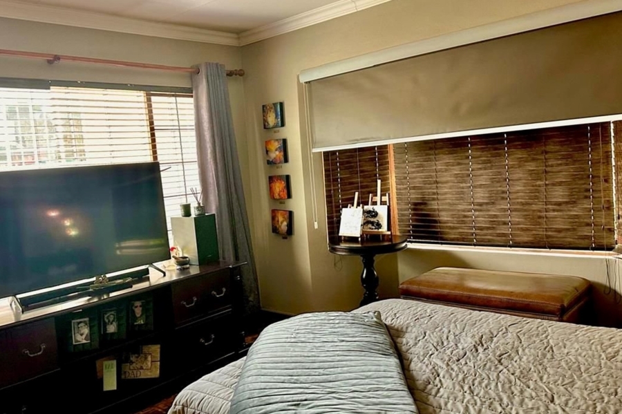 4 Bedroom Property for Sale in Aerorand Mpumalanga