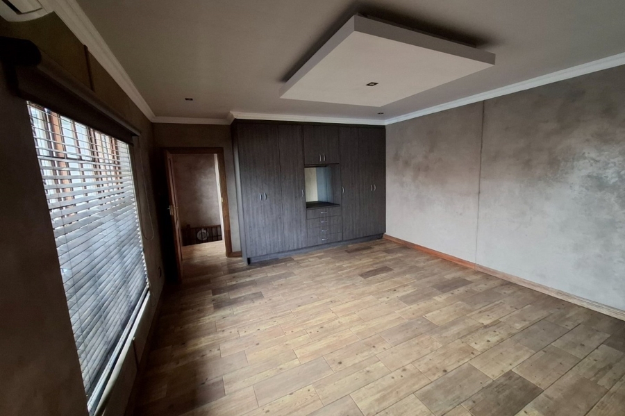 4 Bedroom Property for Sale in Aerorand Mpumalanga