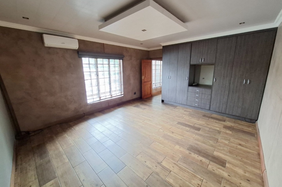 4 Bedroom Property for Sale in Aerorand Mpumalanga