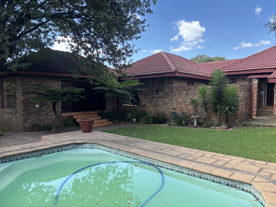 4 Bedroom Property for Sale in Die Heuwel Mpumalanga