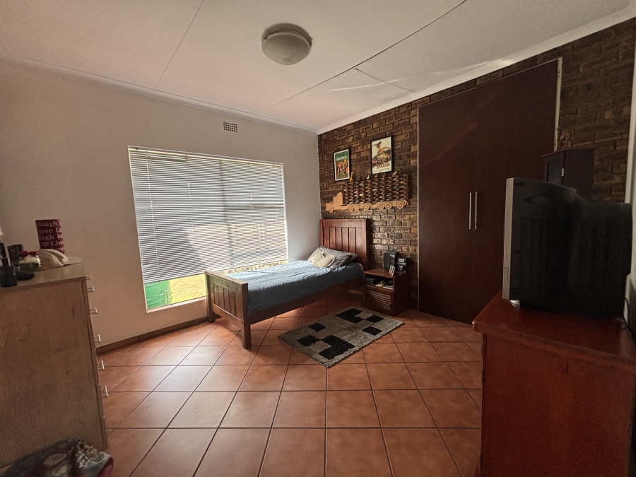 4 Bedroom Property for Sale in Die Heuwel Mpumalanga