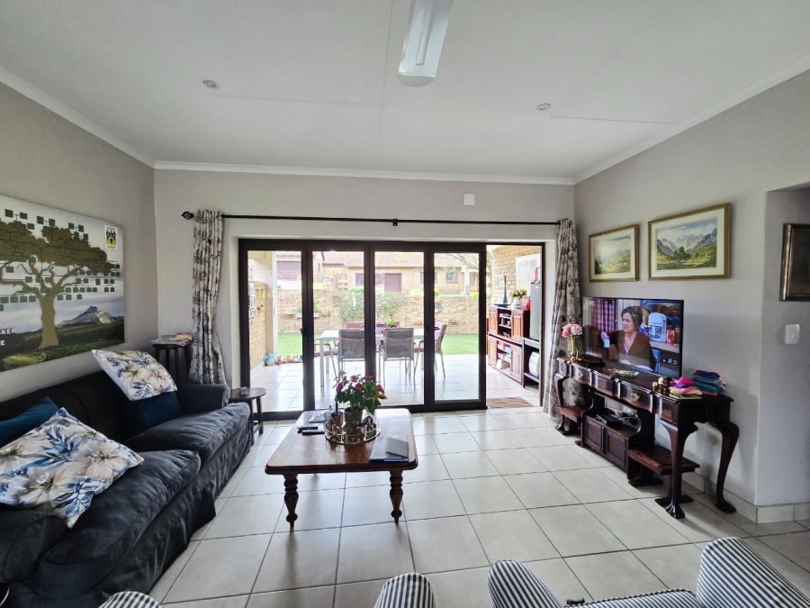 2 Bedroom Property for Sale in Bateleur Estate Mpumalanga