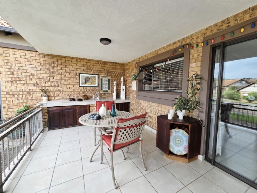 2 Bedroom Property for Sale in Bateleur Estate Mpumalanga