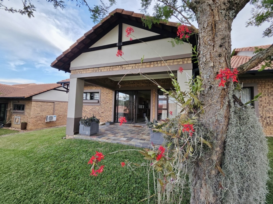 2 Bedroom Property for Sale in Bateleur Estate Mpumalanga