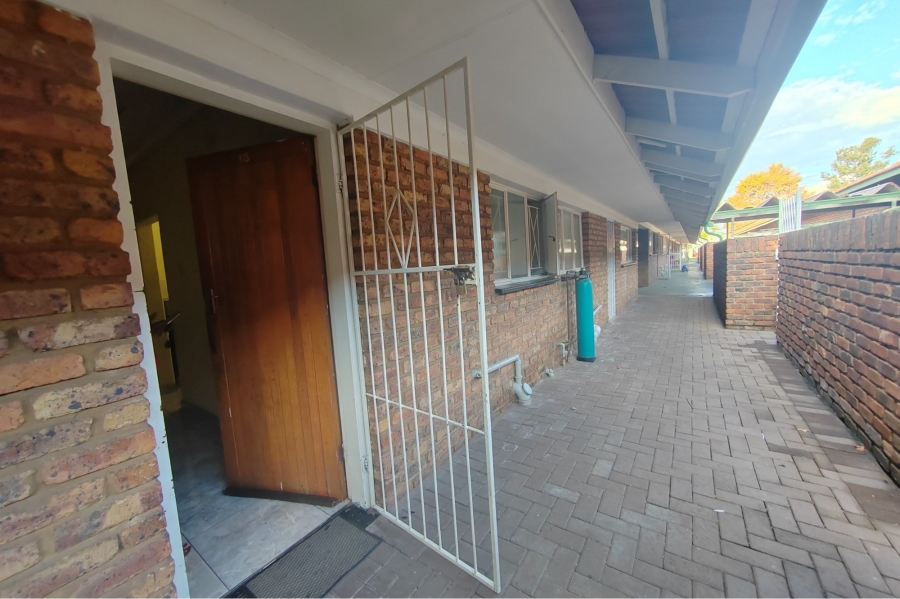 2 Bedroom Property for Sale in Middelburg Central Mpumalanga