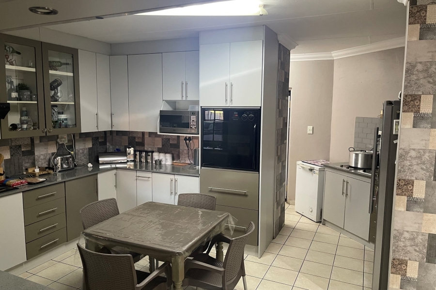 5 Bedroom Property for Sale in Kriel Mpumalanga
