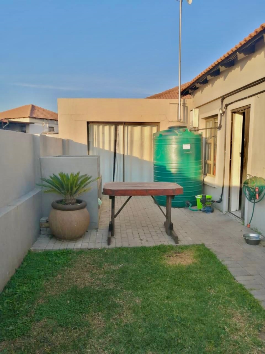 2 Bedroom Property for Sale in Terra Nova Mpumalanga