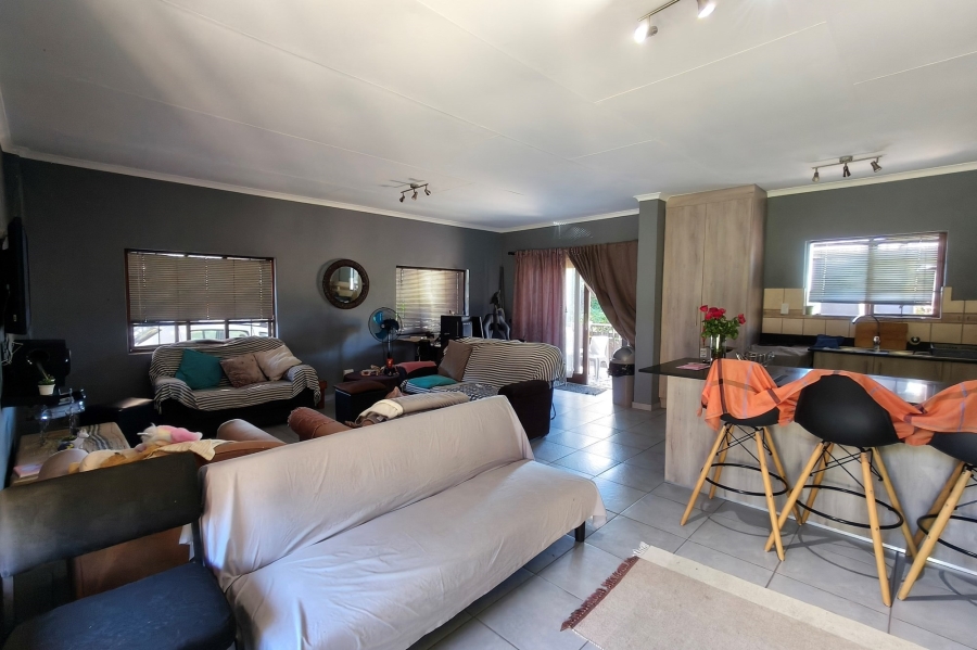 2 Bedroom Property for Sale in Stonehenge Mpumalanga