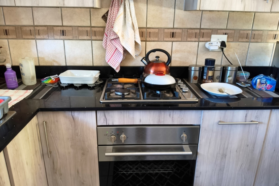 2 Bedroom Property for Sale in Stonehenge Mpumalanga