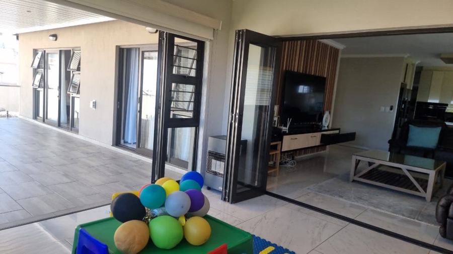 To Let 4 Bedroom Property for Rent in Riverside Park Mpumalanga