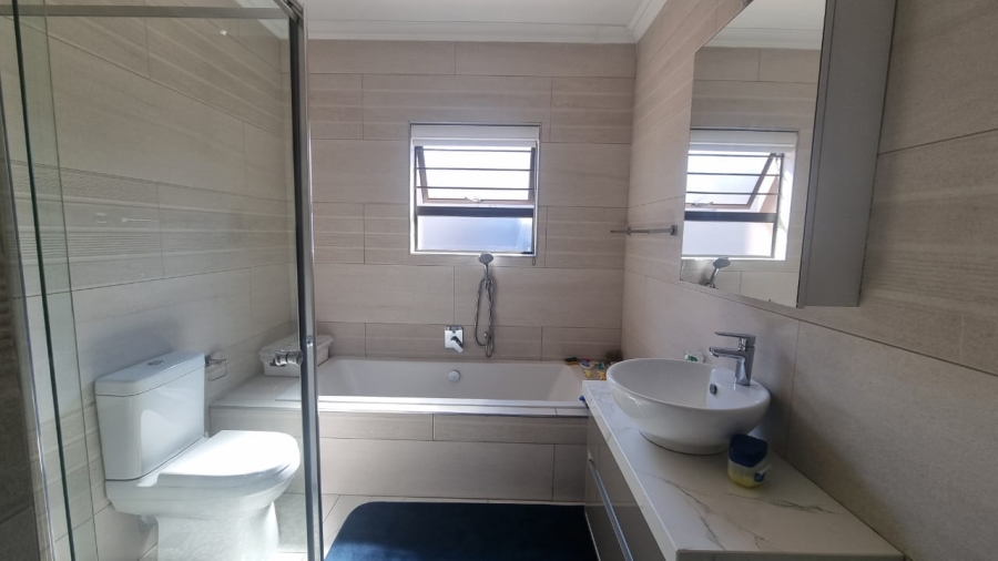 To Let 4 Bedroom Property for Rent in Riverside Park Mpumalanga