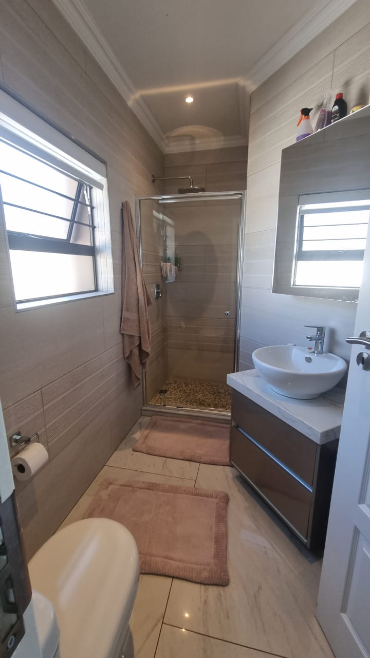 To Let 4 Bedroom Property for Rent in Riverside Park Mpumalanga