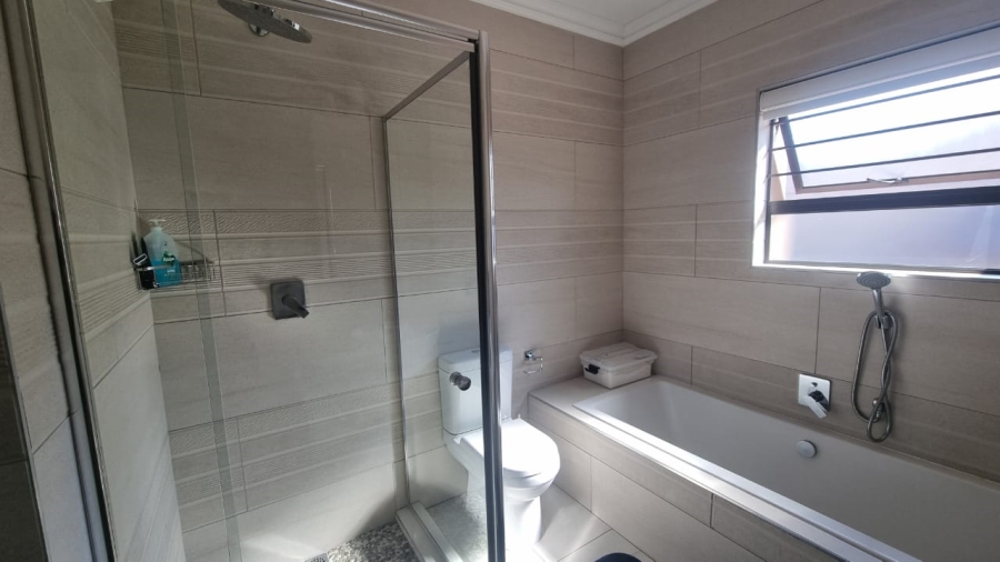 To Let 4 Bedroom Property for Rent in Riverside Park Mpumalanga