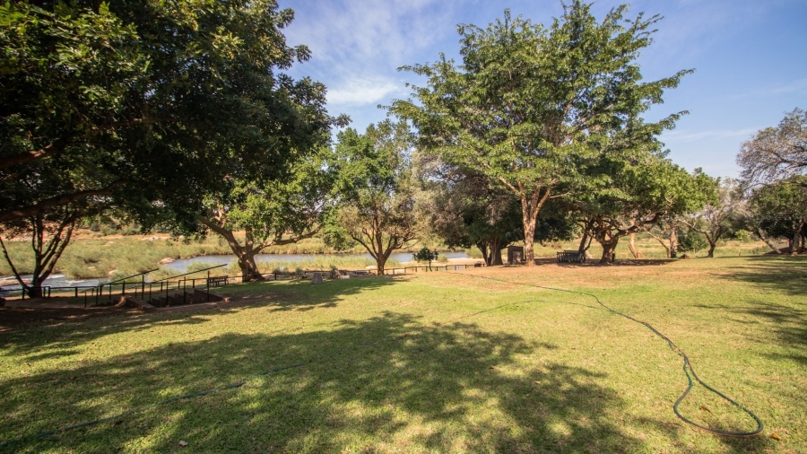 2 Bedroom Property for Sale in Bushbuckridge Mpumalanga