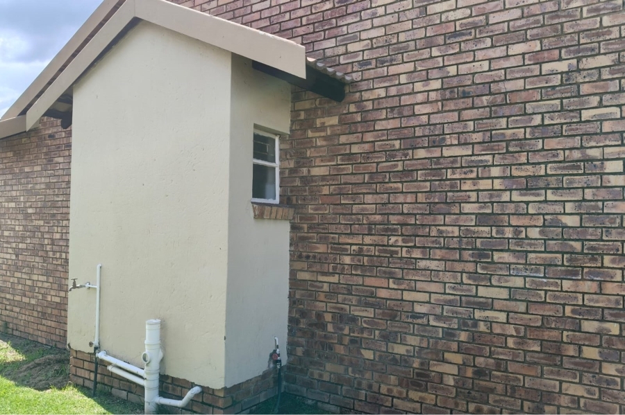 To Let 2 Bedroom Property for Rent in Noordrand Mpumalanga