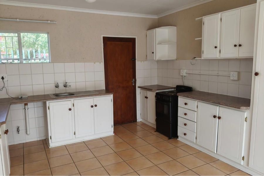 To Let 2 Bedroom Property for Rent in Noordrand Mpumalanga