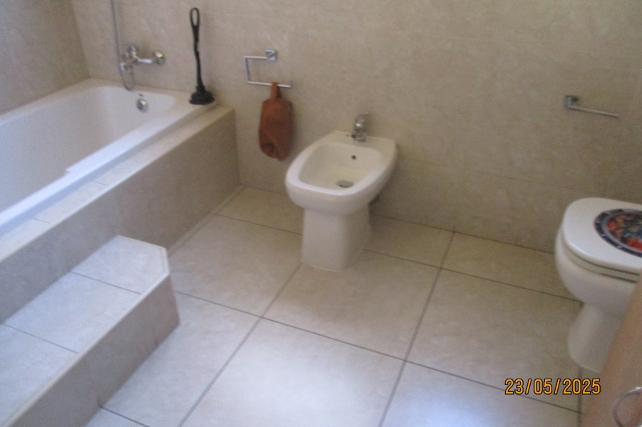 4 Bedroom Property for Sale in Die Heuwel Mpumalanga