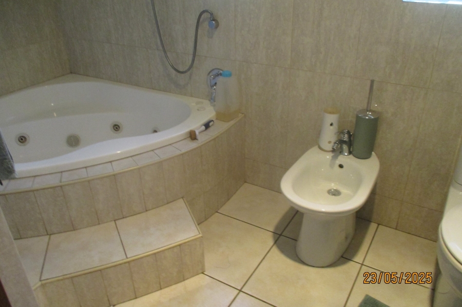 4 Bedroom Property for Sale in Die Heuwel Mpumalanga