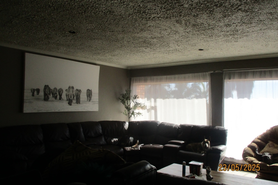 4 Bedroom Property for Sale in Die Heuwel Mpumalanga